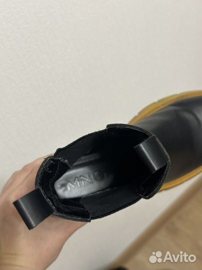 Ботинки женские mango