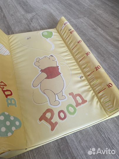 Пеленальный матрас с бортиками