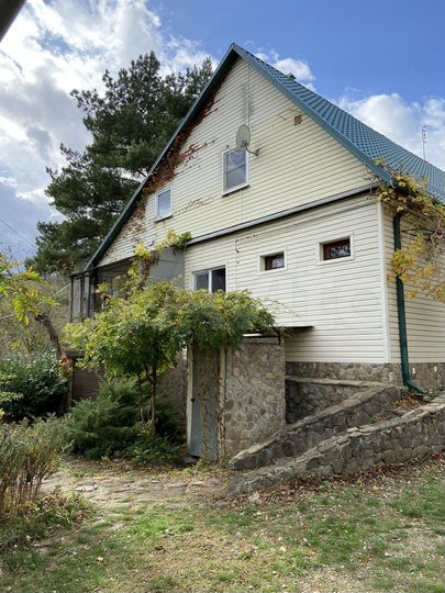 Дом 166 м² на участке 17,6 сот.