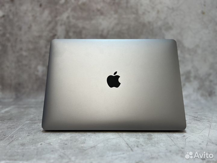 MacBook Pro 13 2017 i5/16/256