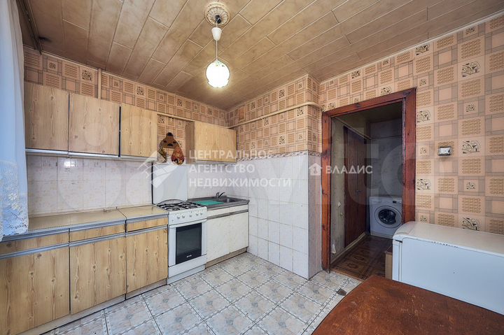 2-к. квартира, 49,2 м², 1/9 эт.