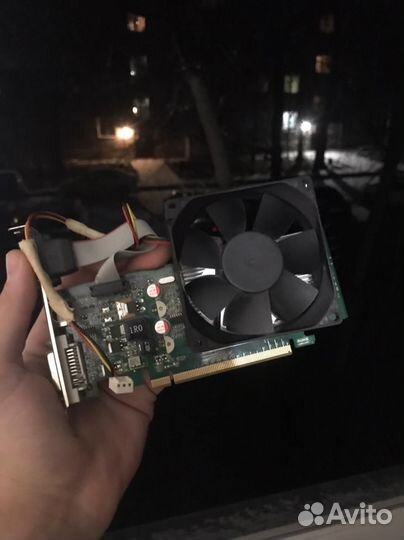 Видеокарта Geforce 210