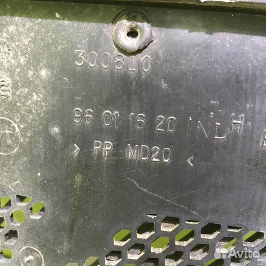 Воздухозаборник (наружный) Пежо 206