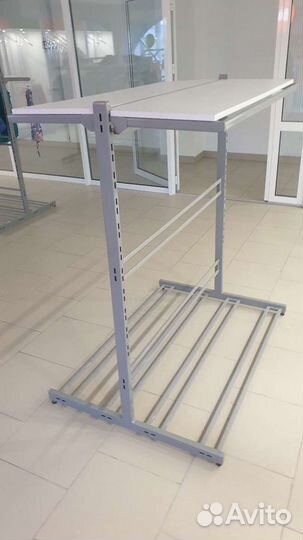 Вешалка для одежды напольная