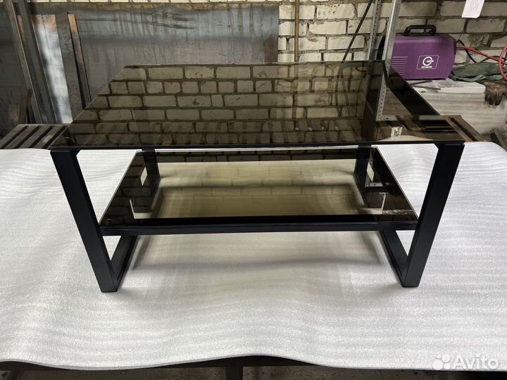 Журнальный столик