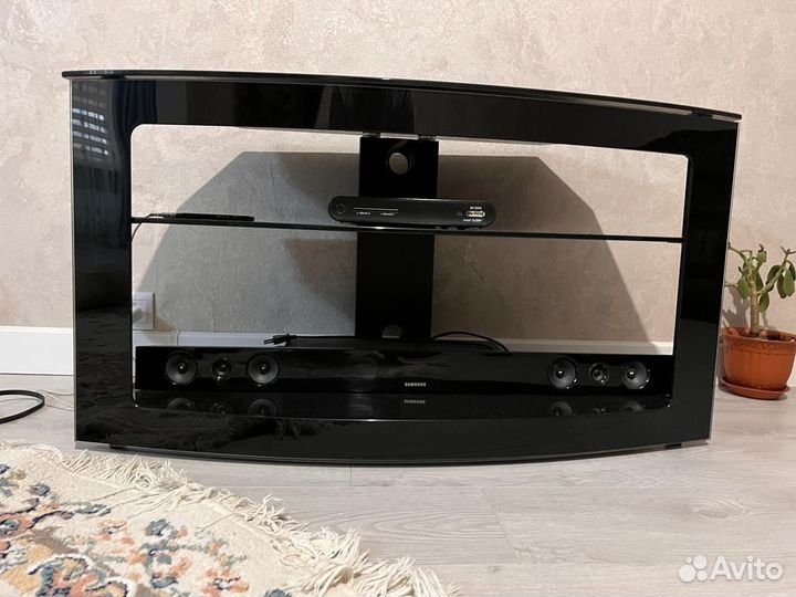 Тумба под телевизор