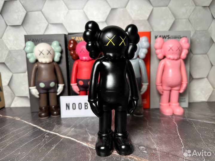 Kaws фигурки