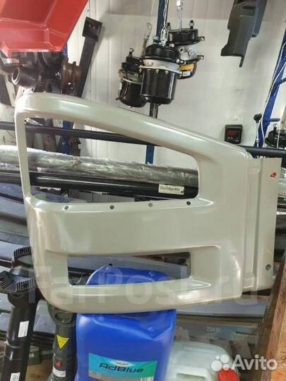 Бампер FAW J6 (правая часть) без цвета