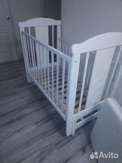 Детская кроватка