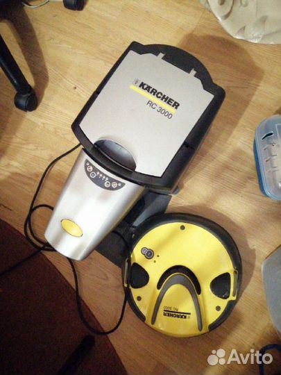Умный робот, пылесос Karcher, в хорошем состоянии
