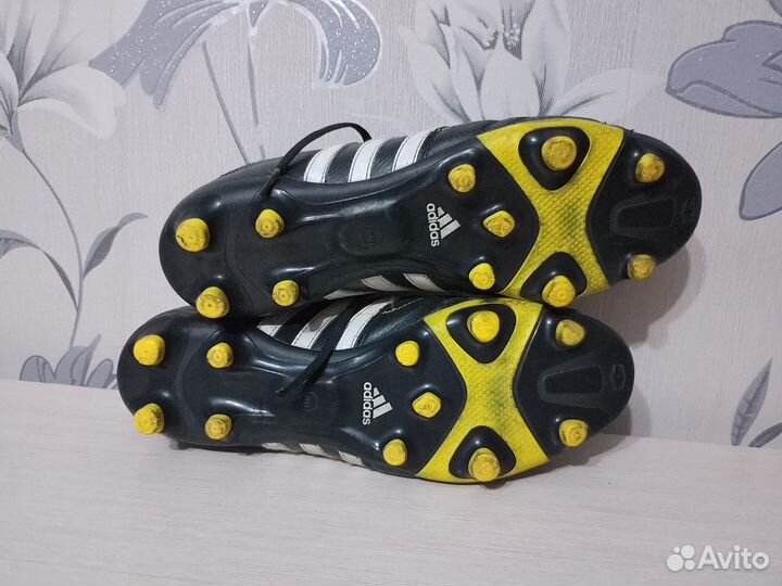 Бутсы футбольные Adidas 11 nova