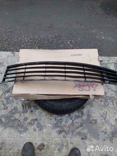 Решетка в бампера на renault clio