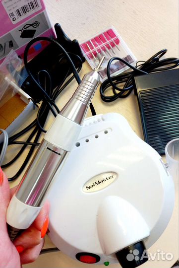 Аппарат для маникюра и педикюра