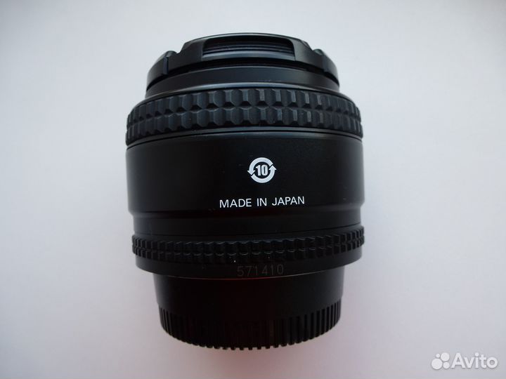 Объектив Nikon 35 mm f/2 D AF