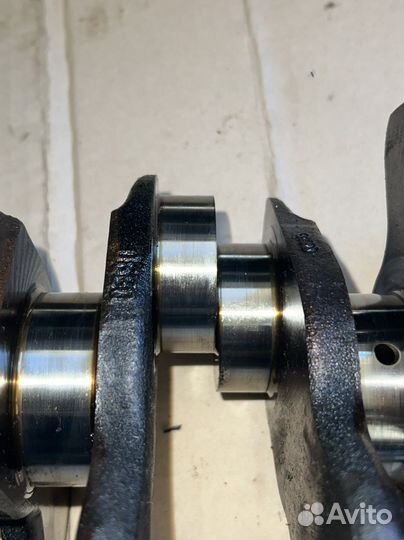 Коленвал VAG 2.8 06E105101Q