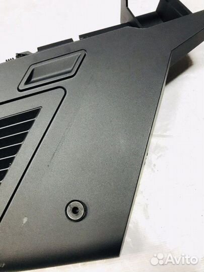 Вентиляционная решетка левая Bmw X3 E83