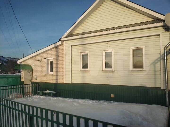 Дом 65 м² на участке 2,2 сот.