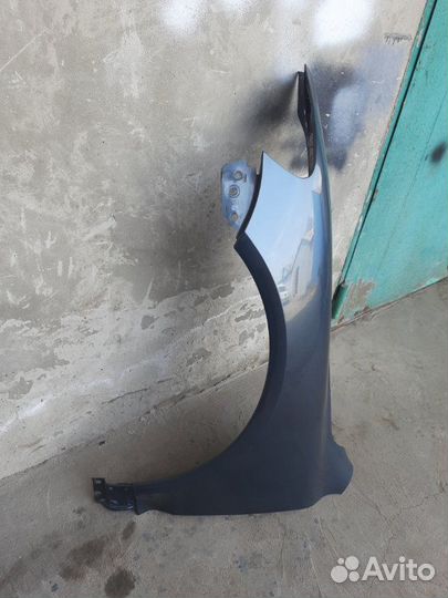 Крыло переднее левое Volkswagen Touareg 1