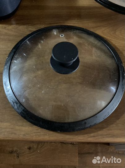 Крышки 24, 26 стеклянные с силиконовым ободком