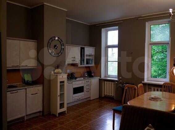 2-к. квартира, 68 м², 2/5 эт.