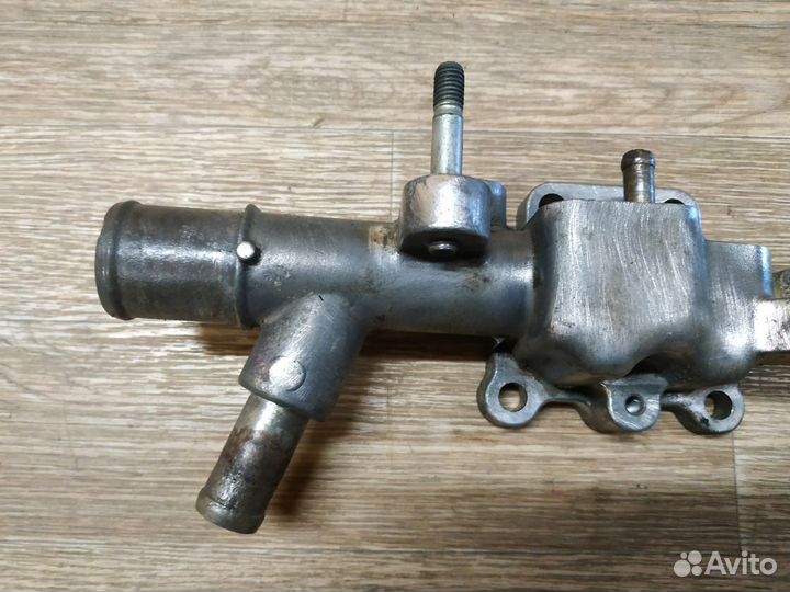 Фланец системы охлаждения Mazda Capella 626 GF