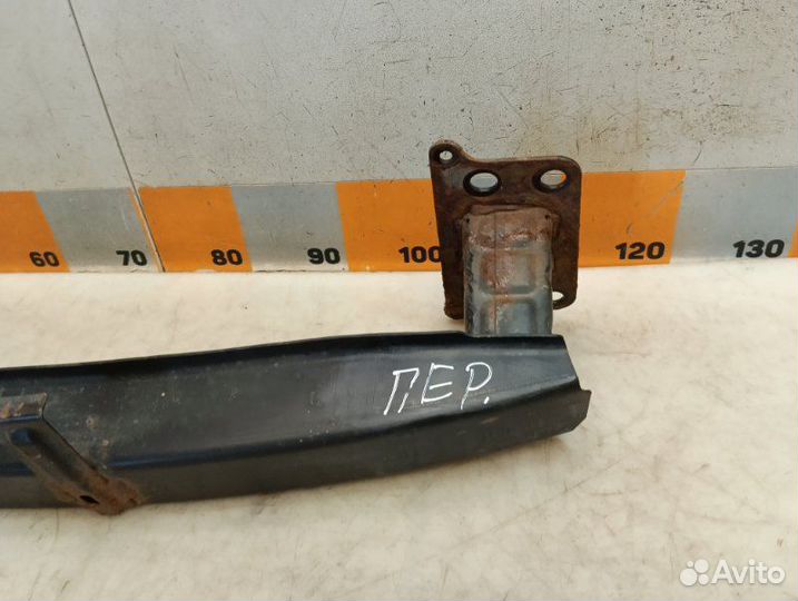 Усилитель переднего бампера Skoda Praktik/Roomster