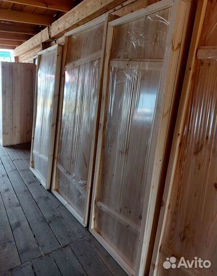 Дверь для бани из сосны