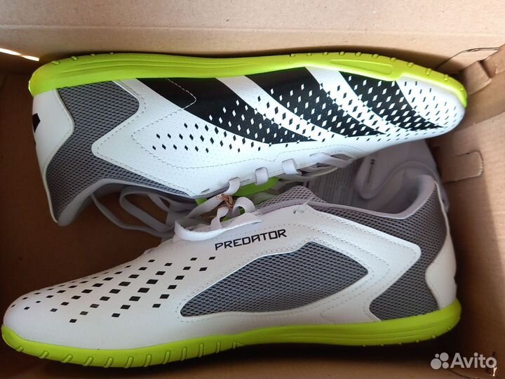 Футзалки Adidas Predator