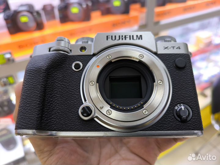 Fujifilm X-T4 Body пробег 18.445 кадров