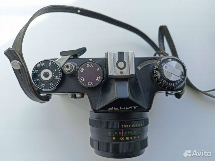 Фотоаппарат Зенит 11, объектив Гелиос 44м 2/58