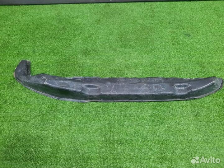 Пыльник крыла передний правый Ford Focus 2 Hb 1.6