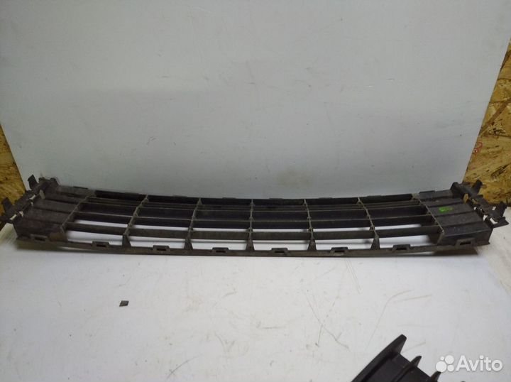 Решетка в бампер Volkswagen Polo 5