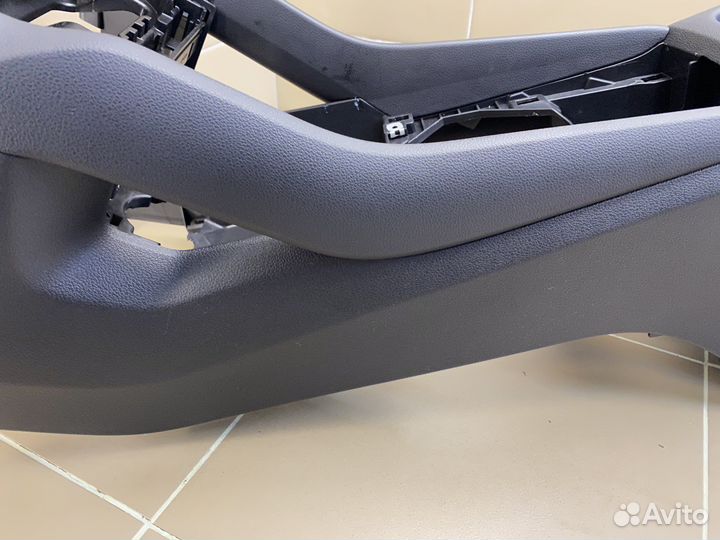 Консоль центральная skoda kodiaq