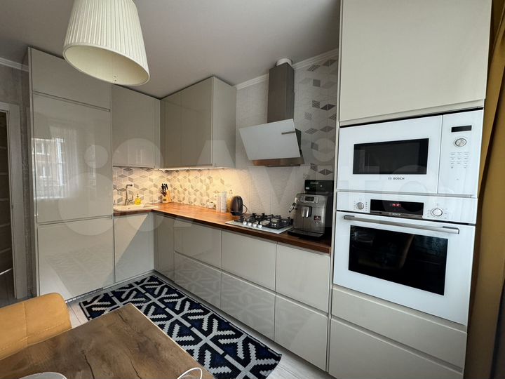 2-к. квартира, 55 м², 1/5 эт.