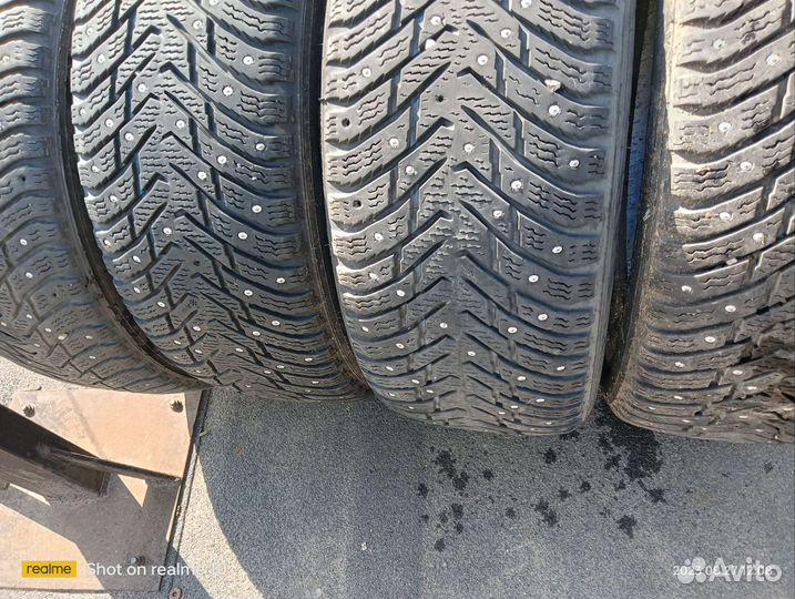 Nokian Tyres Hakkapeliitta 8 215/55 R17