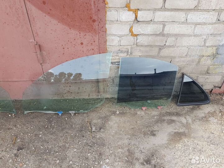 Стекло nissan almera