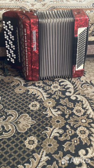 Баян royal standard