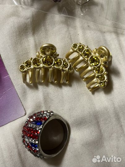 Заколки для волос