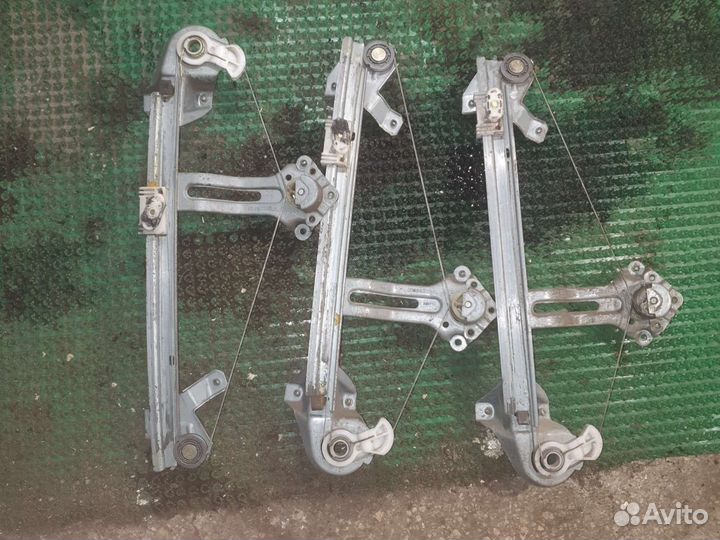 Стеклоподъемник задний Опель Вектра Б механика