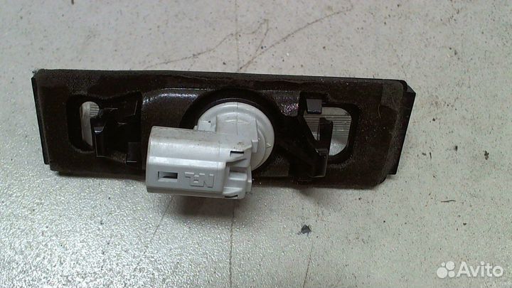 Подсветка номера Toyota Sienna 2, 2006