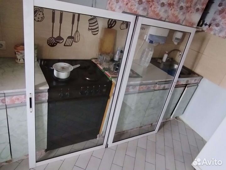 Окна с лоджии. Лоджия. Окна в дом