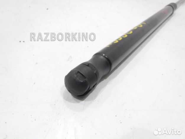 Амортизатор двери багажника