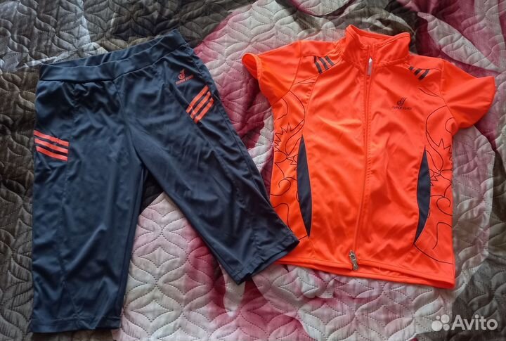 Спортивный костюм 40р