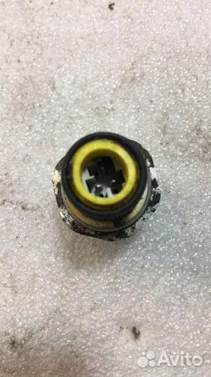 Датчик давления масла Cadillac Escalade 3 (2006-2