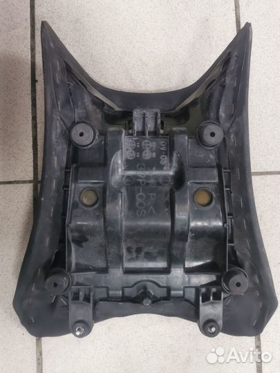 Сиденье переднее Yamaha FZ8