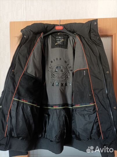 Продаю мужские куртки. В хорошем состояние