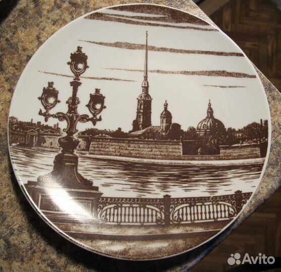 Тарелка настенная