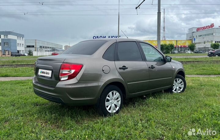 LADA Granta 1.6 МТ, 2021, 28 525 км