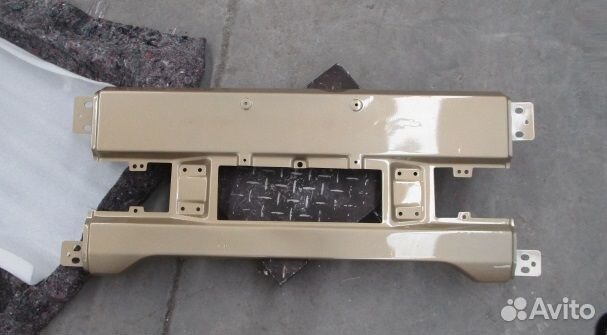 Бампер центральная часть shacman X3000 золотист