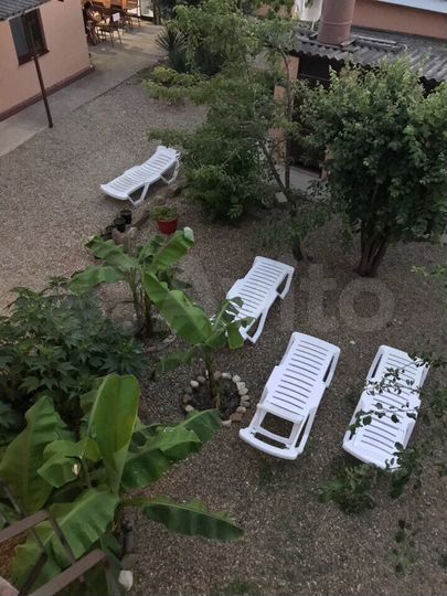 Комната 25 м² в 6-к., 1/2 эт.